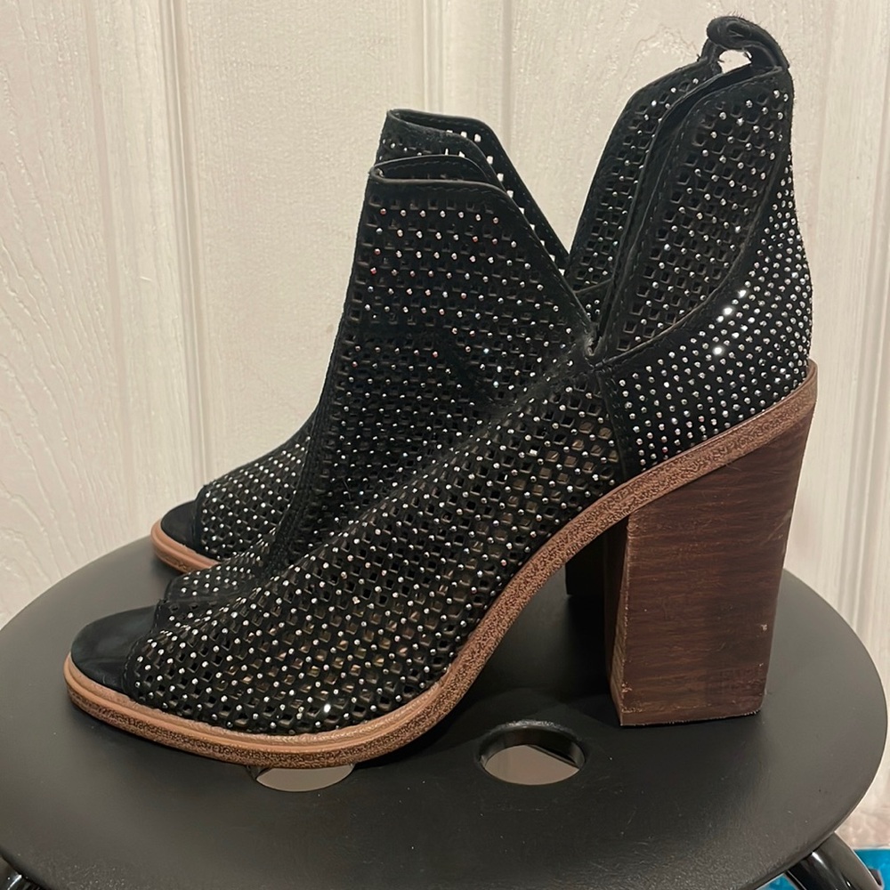 Vince Camuto Peeptoe Booties Size 8.5